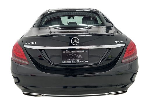 Used 2019 Mercedes-Benz C 300 4MATIC Sedan image 4