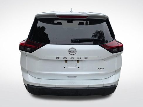 Used 2025 Nissan Rogue SV AWD/4WD image 6