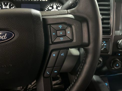 Used 2017 Ford F150 XLT w/ Equipment Group 302A Luxury AWD/4WD image 18