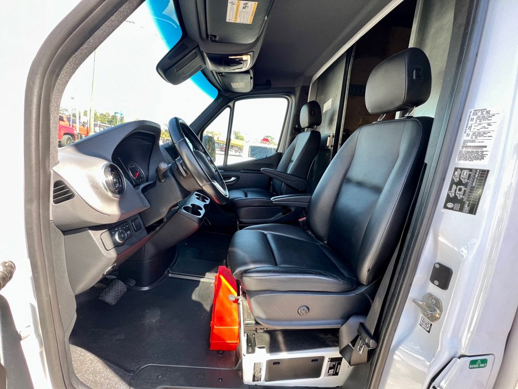 Used 2019 Mercedes-Benz Sprinter 170 w/ Premium Plus Package image 12
