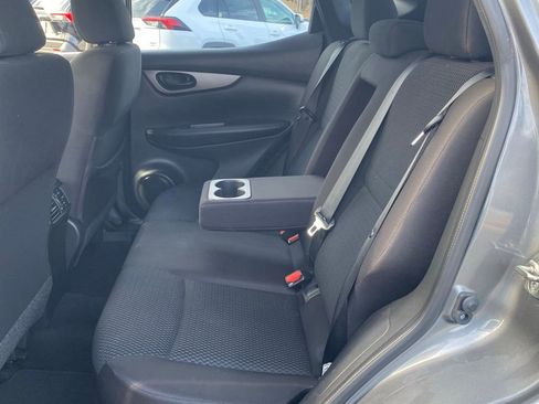 Used 2019 Nissan Rogue Sport S image 8