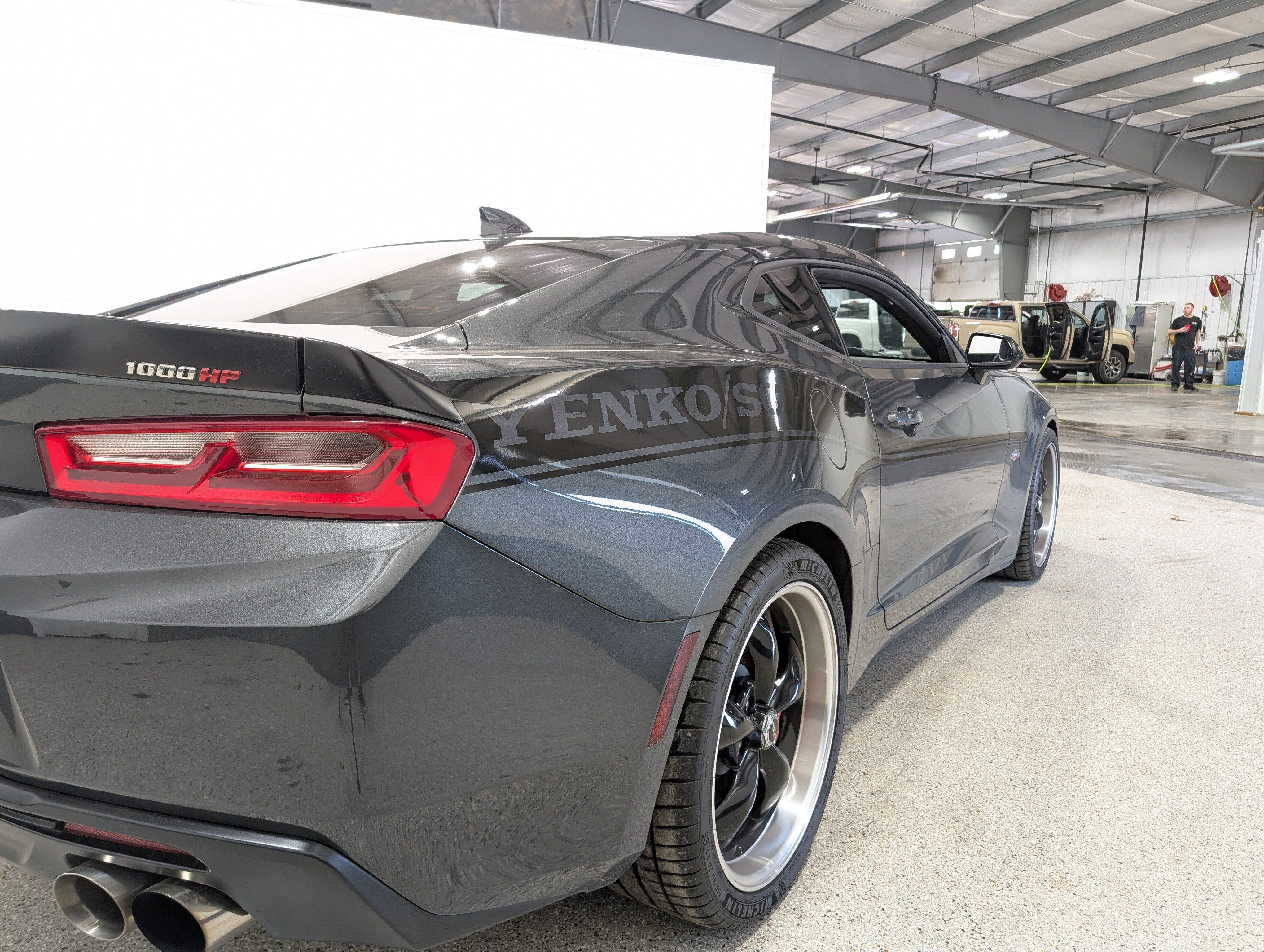 Used 2018 Chevrolet Camaro SS RWD image 3