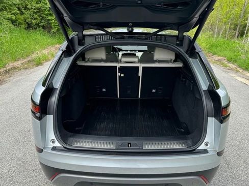 Used 2019 Land Rover Range Rover Velar S AWD/4WD image 7