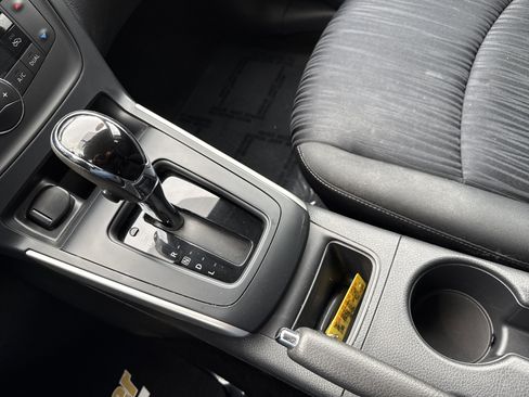 Used 2019 Nissan Sentra SV FWD image 23