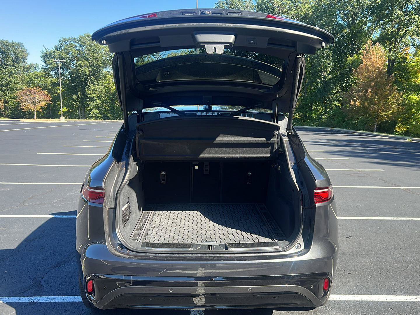 Certified 2026 Jaguar F-PACE R-Dynamic S AWD/4WD image 30