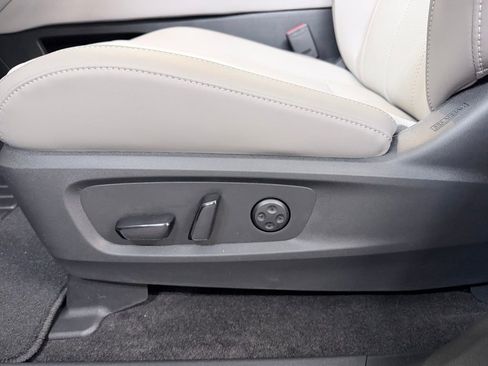 New 2027 INFINITI QX60 Luxe w/ Cargo Package FWD image 11