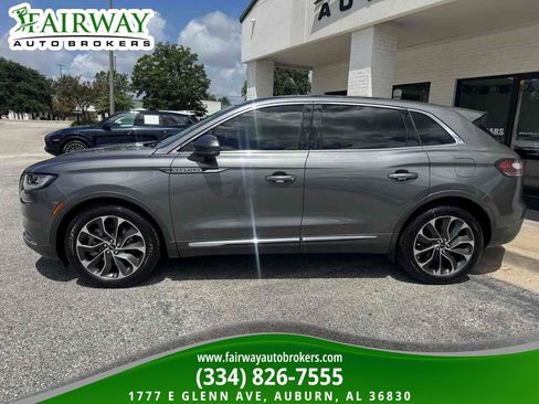 Used 2022 Lincoln Nautilus Reserve w/ Equipment Group 201A FWD image 9