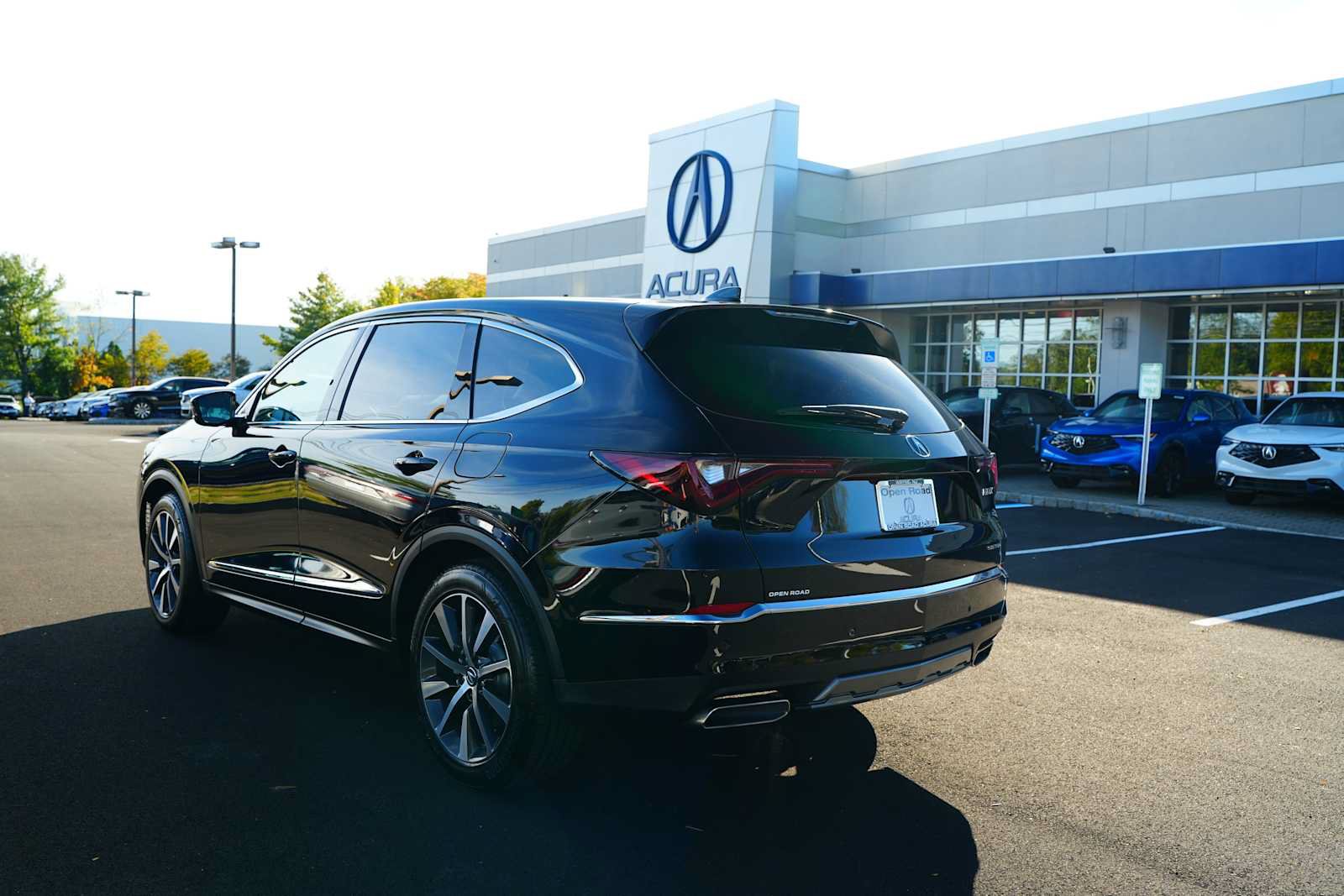 Certified 2026 Acura MDX w/ Technology Package AWD/4WD image 5
