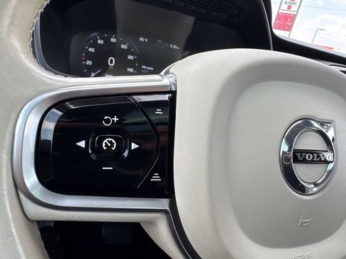 Used 2016 Volvo XC90 T5 Momentum AWD/4WD image 25