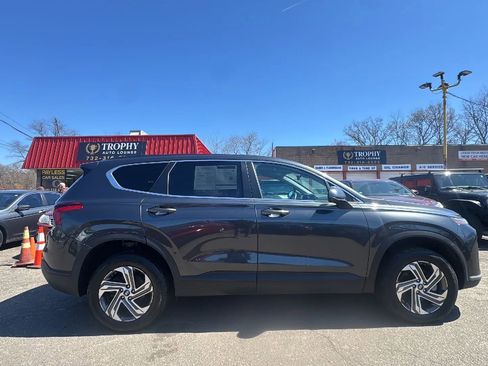 Used 2023 Hyundai Santa Fe SE image 4