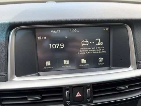 Used 2019 Kia Optima S w/ S Panoramic Sunroof Package FWD image 19