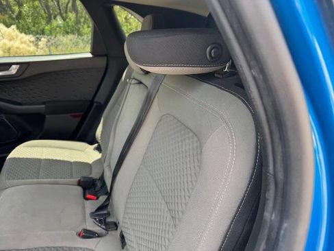 Used 2020 Ford Escape SE image 29