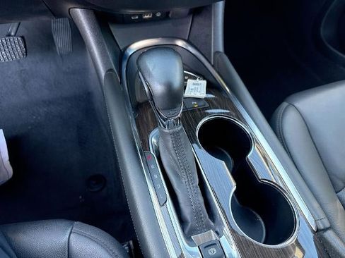 Used 2024 Chevrolet Malibu LT image 16