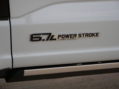 Certified 2026 Ford F250 Platinum AWD/4WD image 13