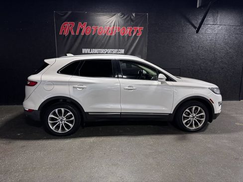 Used 2018 Lincoln MKC Select w/ Select Plus Package AWD/4WD image 6