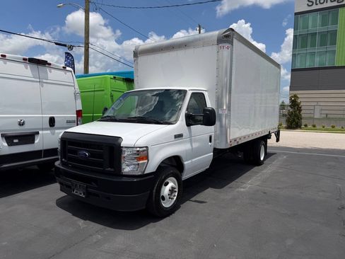 Used 2024 Ford E-350 and Econoline 350 Super Duty w/ Power Windows & Locks Group RWD image 25