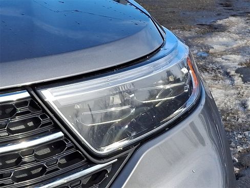 Used 2022 Ford Explorer XLT image 9