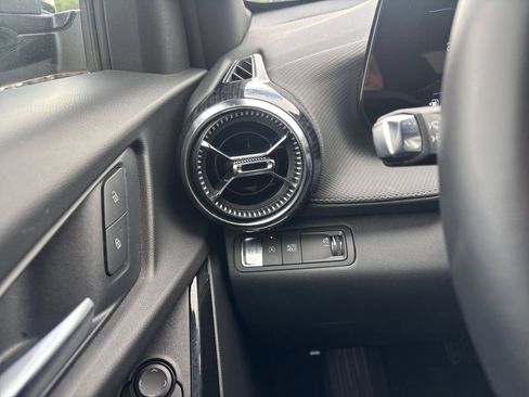 Used 2025 Chevrolet Equinox LT FWD image 35