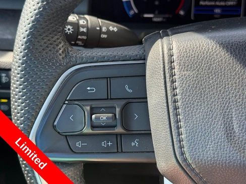 Used 2025 Toyota Tacoma Limited AWD/4WD image 20