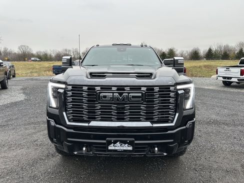 Used 2024 GMC Sierra 3500 Denali Ultimate image 12