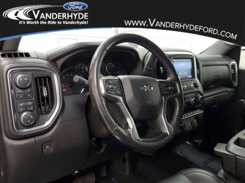 Used 2021 Chevrolet Silverado 1500 RST image 21