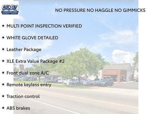 Used 2011 Toyota Camry XLE w/ XLE Extra-Value Pkg #2 FWD image 13