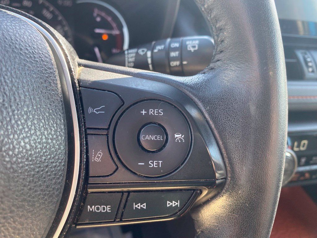 Used 2020 Toyota RAV4 Adventure AWD/4WD image 28
