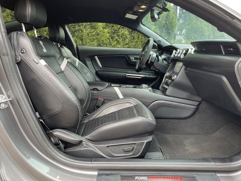 Used 2021 Ford Mustang Shelby GT500 w/ Technology Package image 21