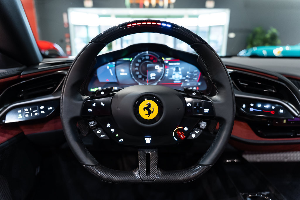 Certified 2022 Ferrari SF90 Spider AWD/4WD image 5