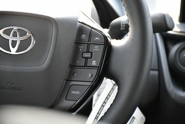 New 2026 Toyota Prius Plug-In Hybrid FWD image 20