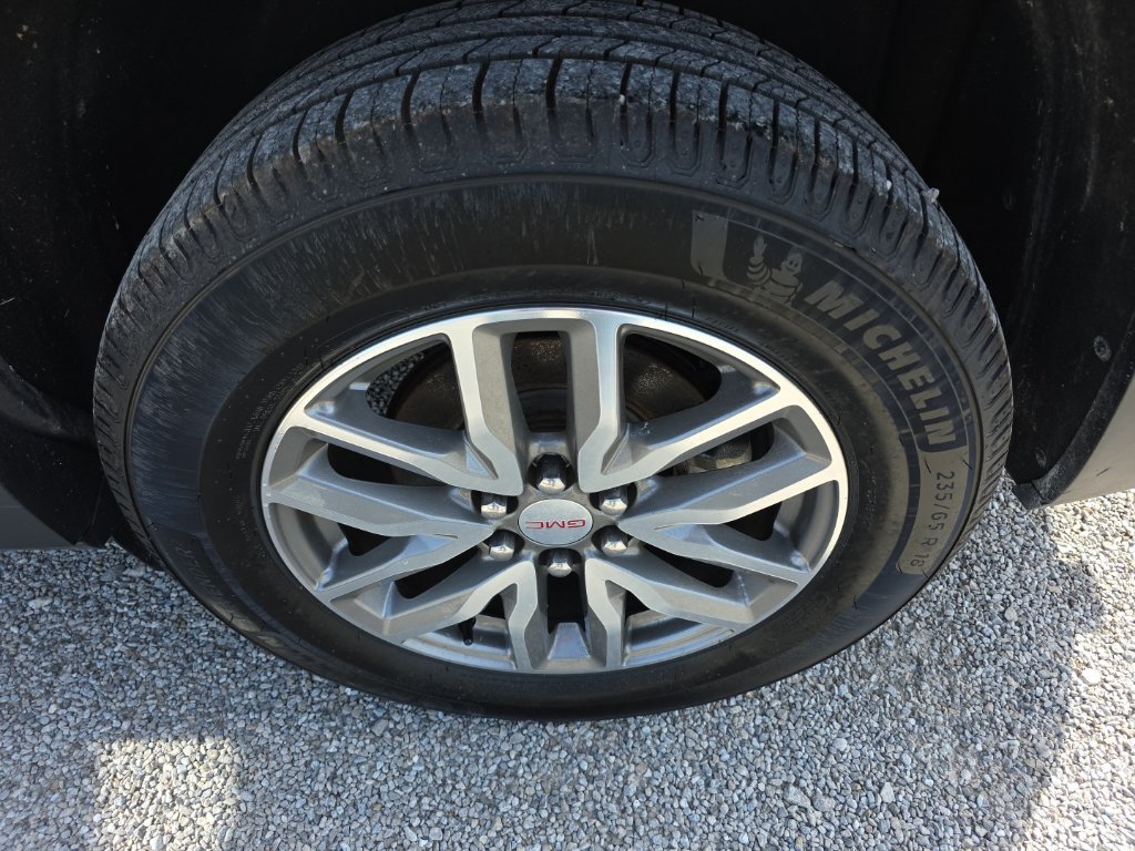 Used 2018 GMC Acadia SLE FWD image 28