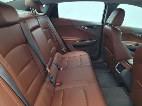 Used 2018 Chevrolet Malibu LT w/ Leather Package image 19