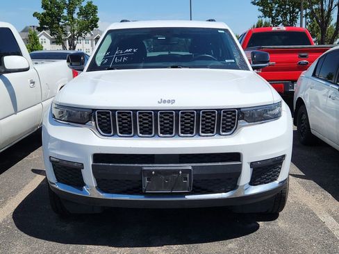 Used 2022 Jeep Grand Cherokee L Limited w/ Trailer Tow Group (B) AWD/4WD image 2