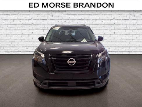 Used 2025 Nissan Pathfinder SV AWD/4WD image 7