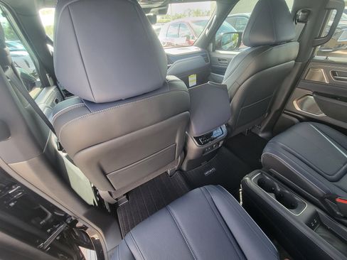 New 2026 INFINITI QX80 4WD image 10