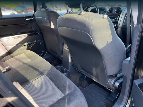 Used 2015 Jeep Patriot Sport w/ Power Value Group AWD/4WD image 9