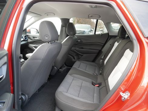 Used 2024 Chevrolet Trax LS w/ LS Convenience Package image 35