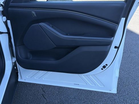 Used 2022 Ford Mustang Mach-E California Route 1 image 12