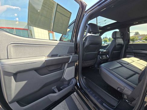 Used 2021 Ford F150 Lariat w/ Equipment Group 502A High AWD/4WD image 15