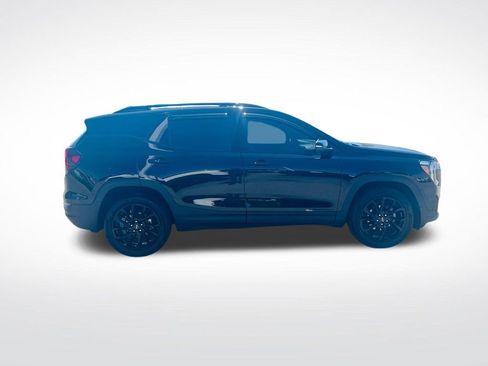 Used 2024 GMC Terrain SLT w/ Infotainment Package II AWD/4WD image 11