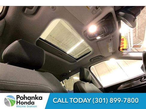 Used 2023 Jeep Grand Cherokee L Laredo w/ Luxury Tech Group I image 28