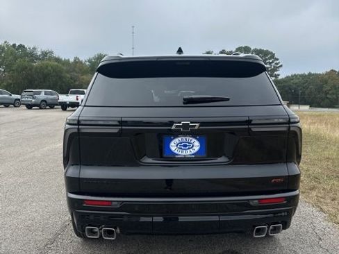 New 2026 Chevrolet Traverse RS w/ LPO, Floor Liner Package image 12