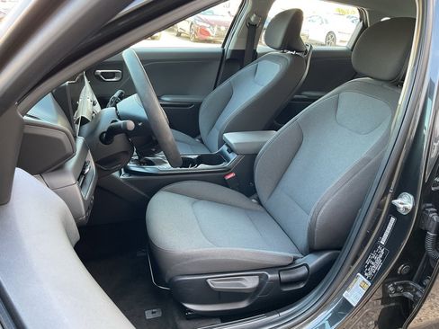 Used 2025 Kia K4 LXS image 14