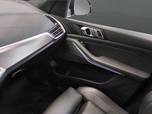 Used 2022 BMW X5 xDrive40i w/ M Sport Package AWD/4WD image 19