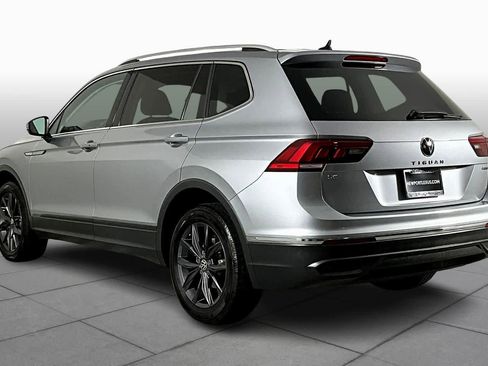 Used 2022 Volkswagen Tiguan SE image 11