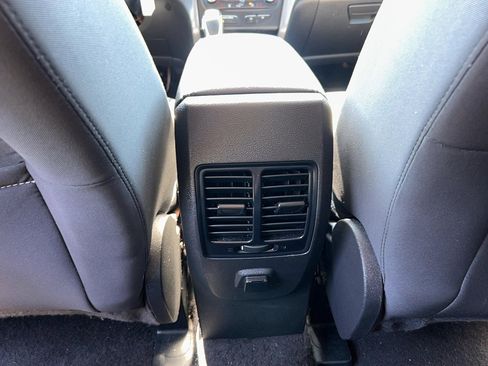 Used 2018 Ford Escape SE FWD image 26