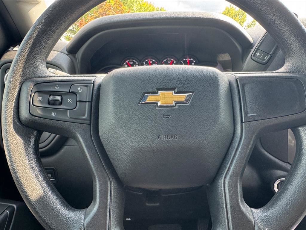 Used 2026 Chevrolet Silverado 1500 Custom w/ Turbomax Blackout Package AWD/4WD image 18