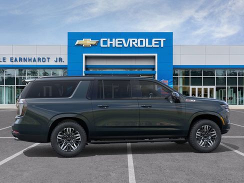 New 2026 Chevrolet Suburban Z71 image 7