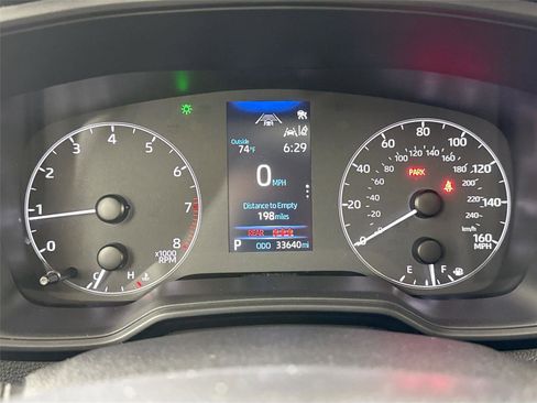 Certified 2024 Toyota Corolla Cross LE w/ Moonroof Package AWD/4WD image 19