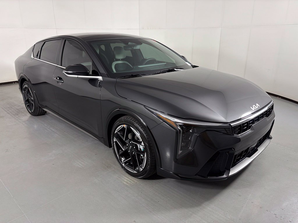 New 2026 Kia K4 GT-Line FWD image 2